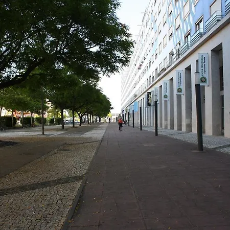 Апартаменты Parque Das Nacoes 4f